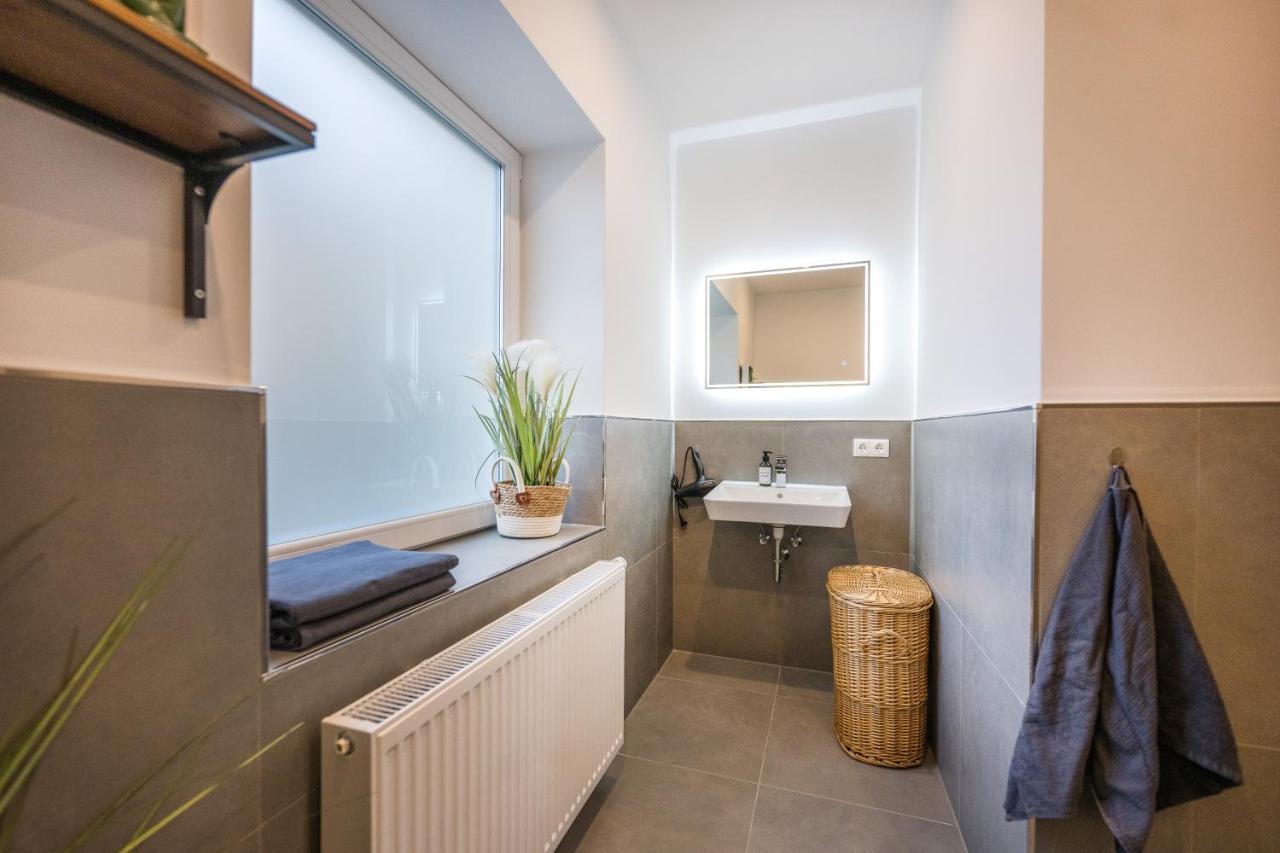 120Qm, Cozy Apartment, Sehr Zentral Am Hbf, 3Sz 科布倫茨 外观 照片